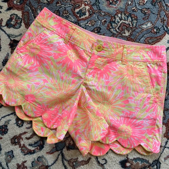 Lilly Pulitzer Pants - Lilly Pulitzer neon daisy buttercup shorts